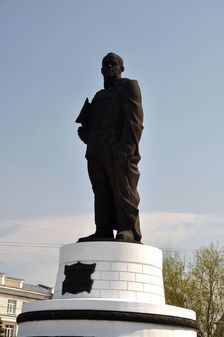 Памятник  Г.К. Жукову в Омске