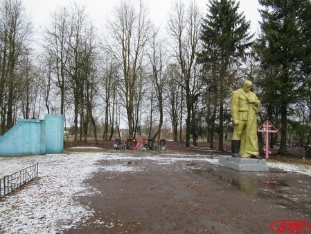 Воинский мемориал в Тёсово-Нетыльском
