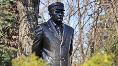 Памятник В.В.Жириновскому (1946-2022) в Москве