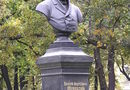 Памятник Василию Жуковскому в Александровском саду 