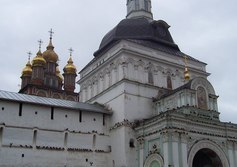Красная воротная башня Свято-Троицкой Сергиевой Лавры
