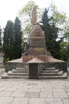 Памятник на могиле П. П. Шмидта