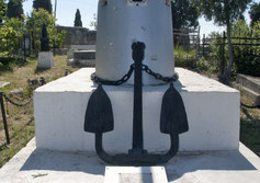 Братская могила экипажа подводной лодки «Камбала»