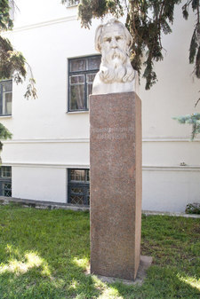 Памятник Александру Ковалевскому 