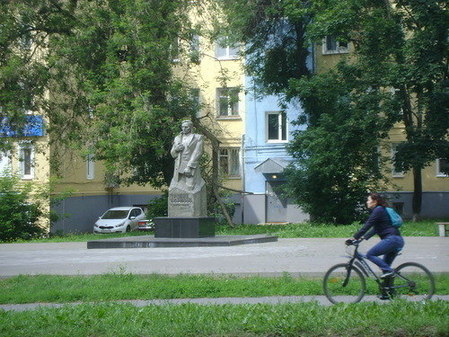 памятник Трокаю Борисову