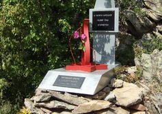 Партизанский памятник на месте дислокации Алуштинского партизанского отряда в урочище Ай-Йори 