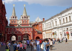 Воскресенские ворота Китай-города в Москве