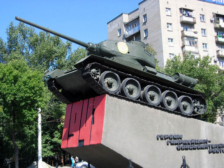 Памятник – танк Т-34, г. Ростов-на-Дону