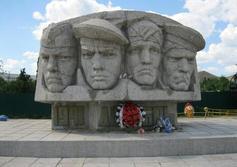 Памятник участникам Керченско-Феодосийского десанта в Коктебеле