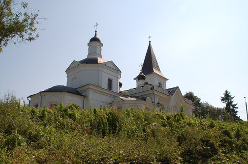 Воскресенская церковь в Тарусе