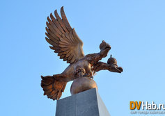 Памятник Двуглавому орлу