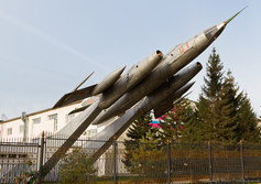 Памятник Як-28 