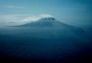 Вулкан Сарычева на острове Матуа