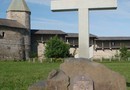 Крест на месте Благовещенского Собора в Псковском Кроме