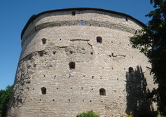 Покровская башня в Пскове