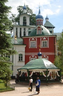 Благовещенский храм Свято-Успенского Псково-Печорского монастыря