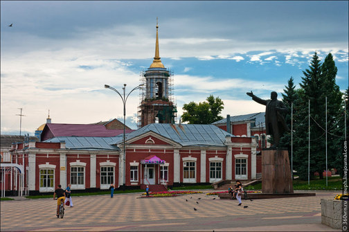 Памятник Ленину в Ельце