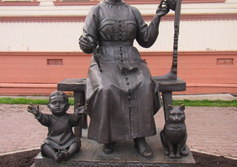 Памятник русским женам - берегиням семейного очага