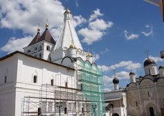 Храм великомученика Георгия Победоносца Введенского Владычного монастыря в Серпухове