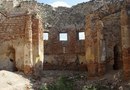 Руины церкви с гнусной рожей хайпожора Васильева из Гатчины