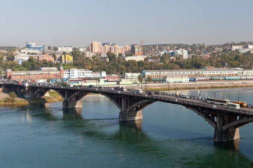 Глазковский мост через реку Ангару в Иркутске