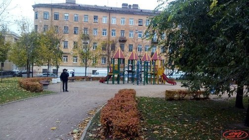 Воскресенский сквер в Санкт-Петербурге на Козьем болоте