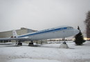 Памятник-самолет Ил-62