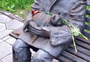 Памятник Вадиму Козину в Магадане