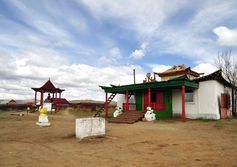 Хурээ Ташыпанделин, субурган, статуя будды и монастырь