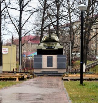 Мемориал второй мировой в Долинске на Сахалине