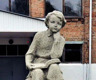 Памятник Володе Ульянову в Троцко-Печорском республики Коми