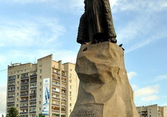 Памятник Ерофею Павловичу Хабарову-Святитскому в Хабаровске