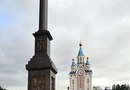 Половина дюжины монументальных стел в городе Хабаровске