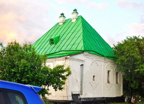 Здание уездного казначейства - первое каменное здание Новокузнецка