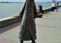 Памятник Антону Павловичу Чехову