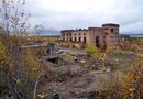 Руины завода в Африканде Мурманской области