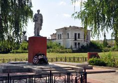 Памятник односельчанам и воинам ВОВ  в Ютановке Белгородской области