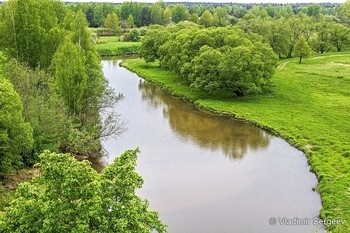 Small 0005918648 1 1