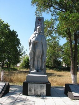 Мемориал односельчанам, погибшим в годы Великой Отечественной войны