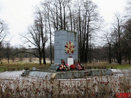 Памятник защитникам Ленинграда на Петергофском шоссе