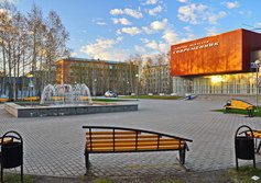 Фонтан и дворец искусств «Современник» в Стрежевом Томской области