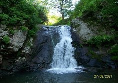Водопады на реке Чеховка (выше Шуйского вдпд) у подножья г. Спамберга (Шпамберга) на Сахалине
