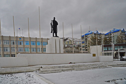 Памятник Ленину в Холмске на Сахалине