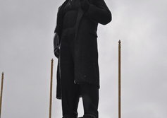 Памятник Ленину в Холмске на Сахалине