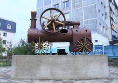 Херсонский локомобиль стал памятником в Якутске.