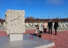 Мемориальная аллея фронтовиков Великой Отечественной войны в Магадане