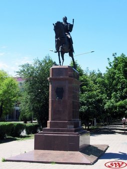 Конный памятник Матвею Платову