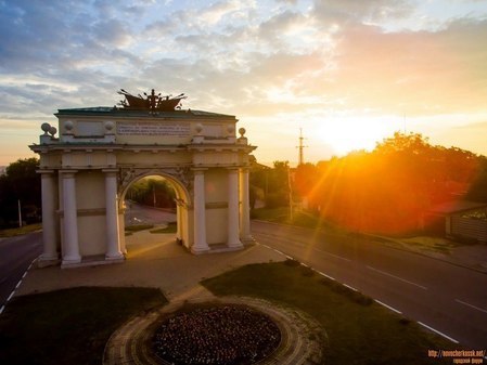 Северная Триумфальная арка в Новочеркасске, Ростовская область