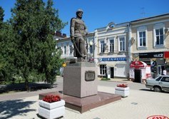 Памятник генералиссимусу А.С. Шеину