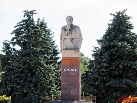 Памятник В.И. Ленину